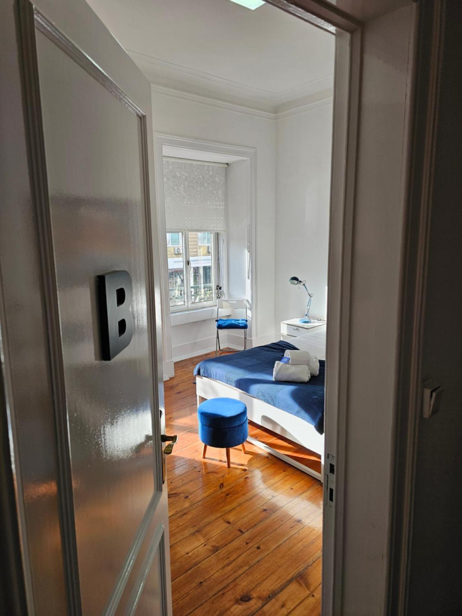 Almirante Guesthouse Лиссабон Номер фото