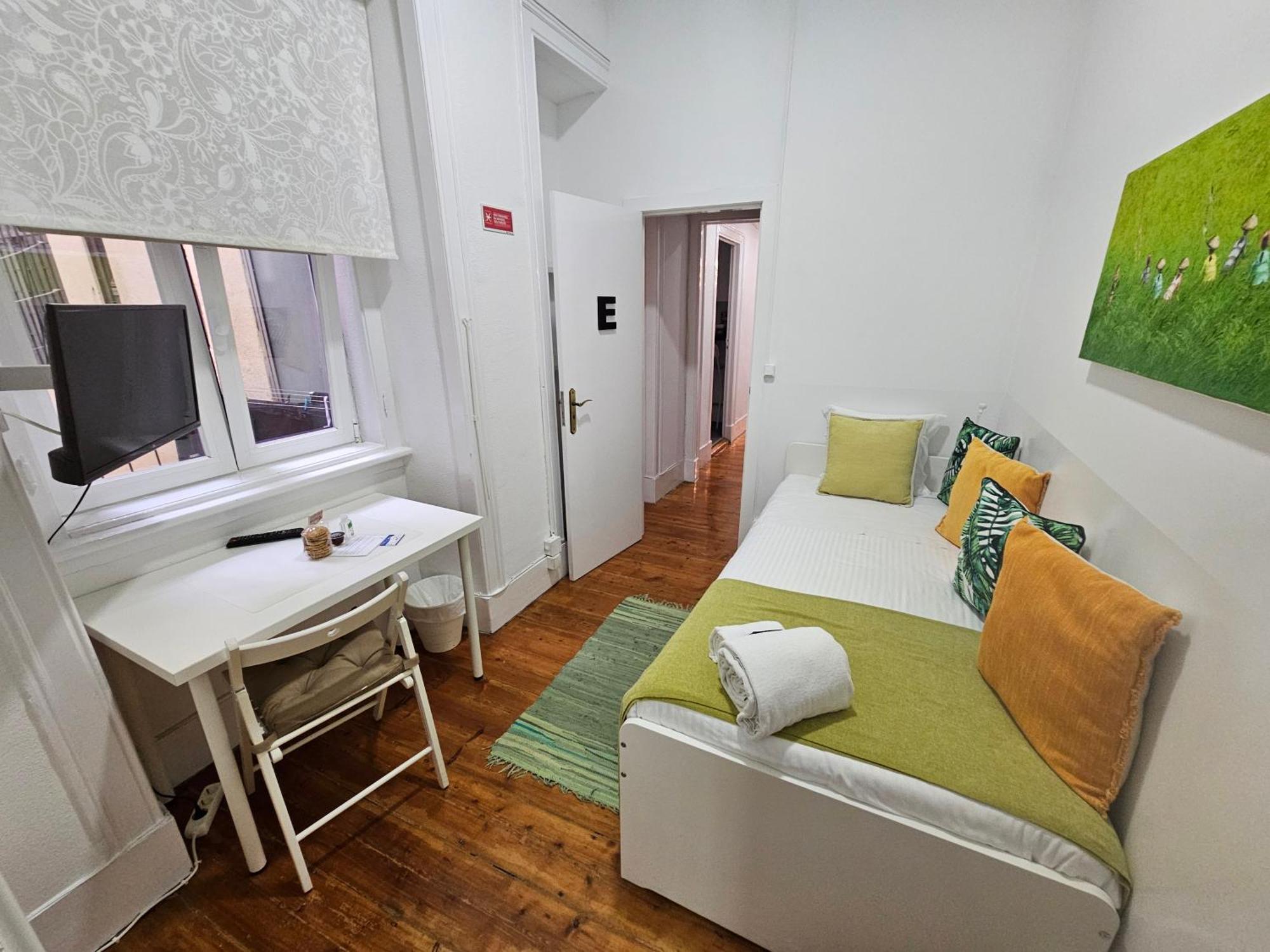 Almirante Guesthouse Лиссабон Номер фото