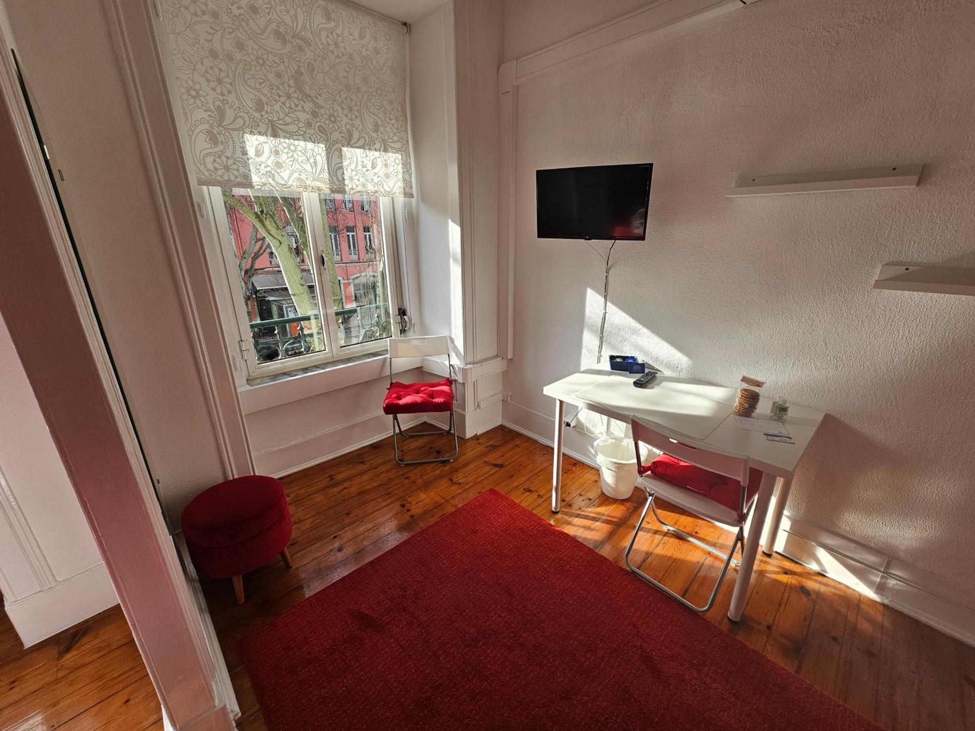 Almirante Guesthouse Лиссабон Номер фото
